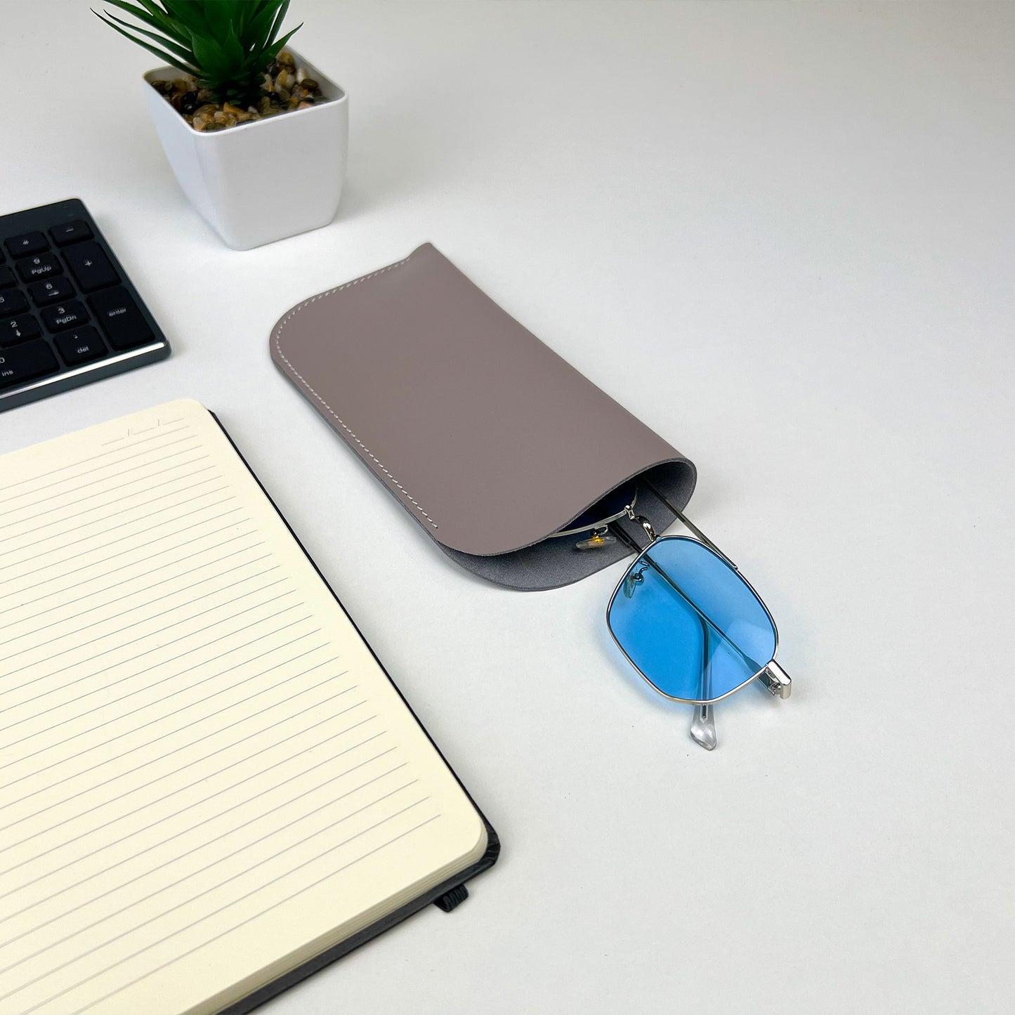 Gray Leather Glasses Case - Pache Mili - Pache