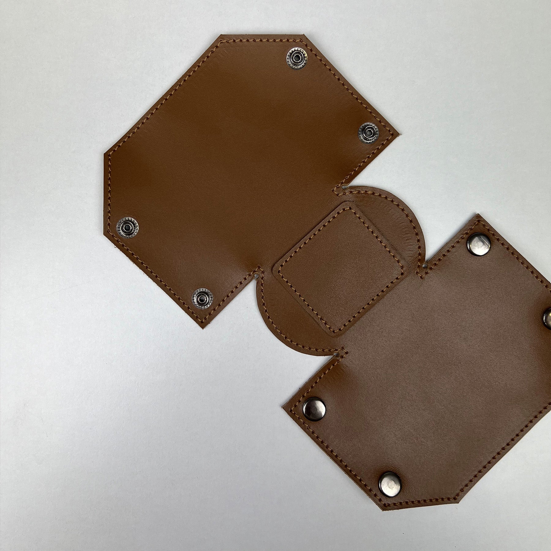 Brown Leather Organizer For Pens, Brushes & Desk Accessories - Pache