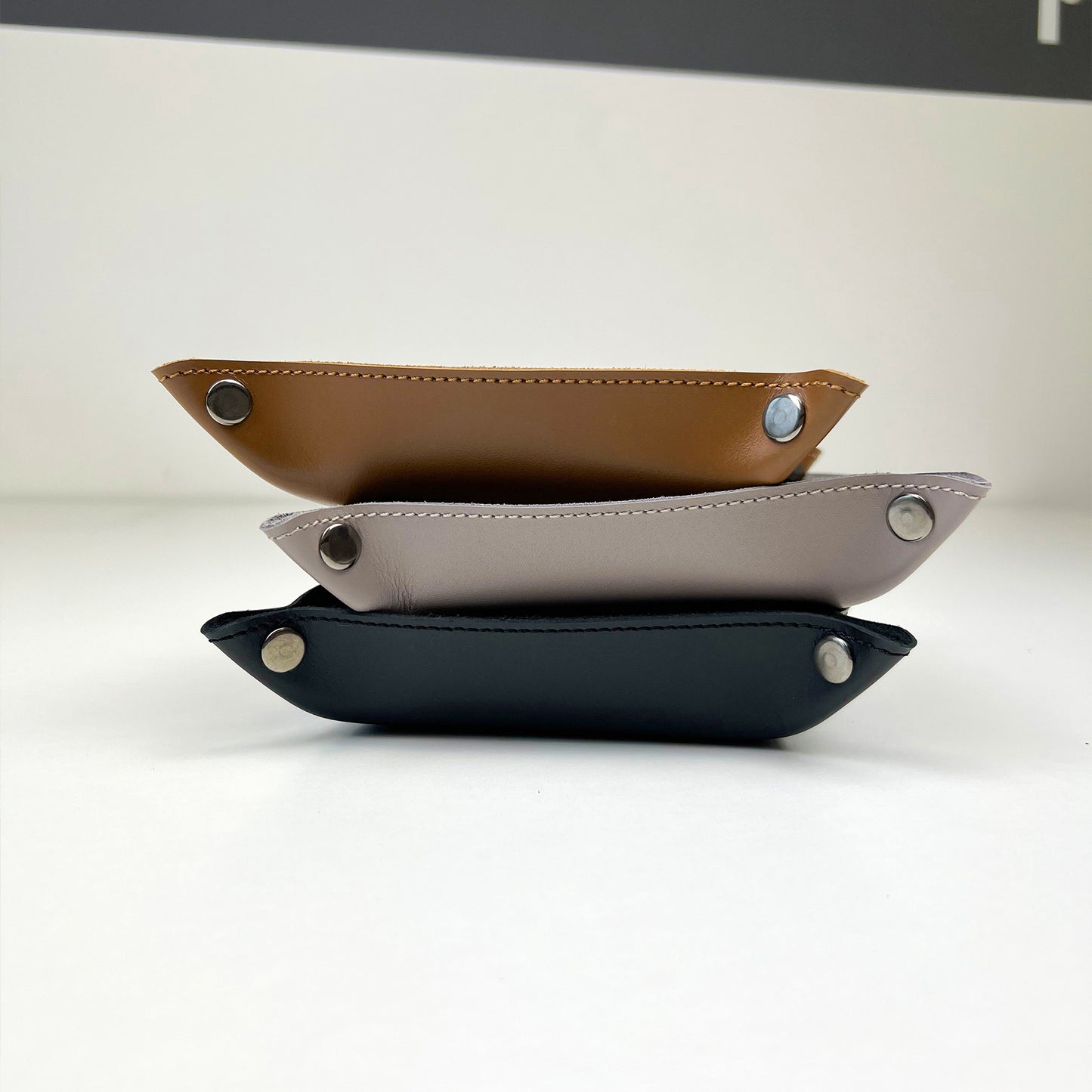 Black Leather Desk Organizer For Keys, Glasses And Small Items - Pache
