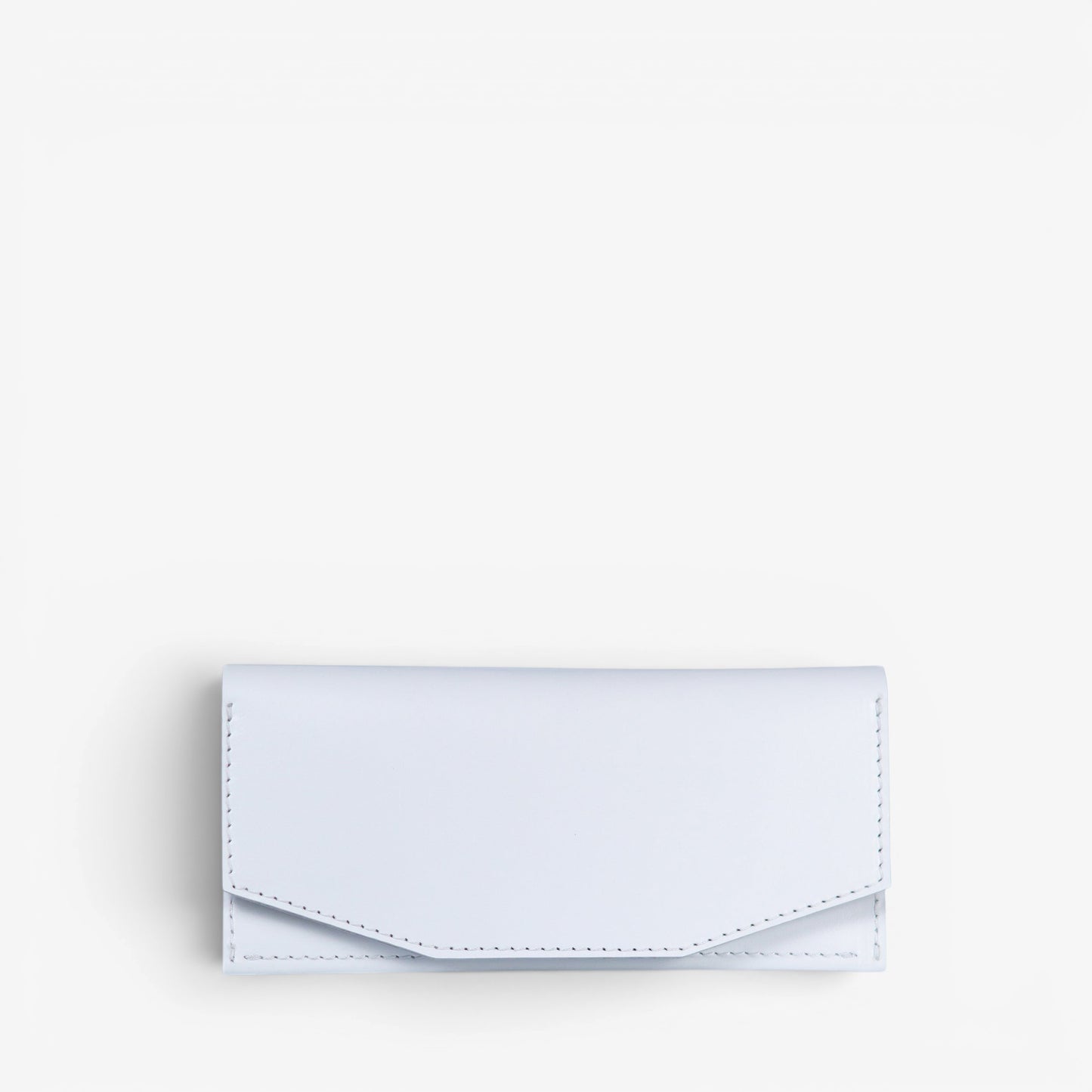 White handmade leather wallet for women, slim minimalist design, Beyra by Pache