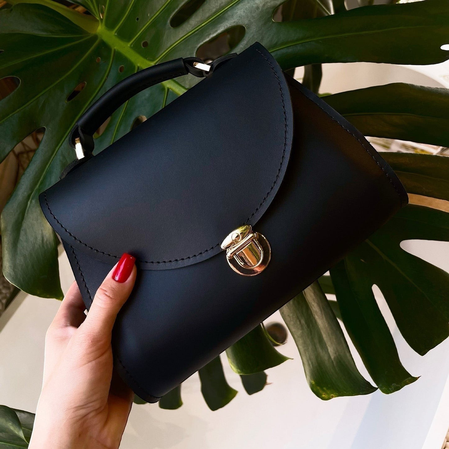 Black Leather Bag for Women - Pache Taistra - Pache
