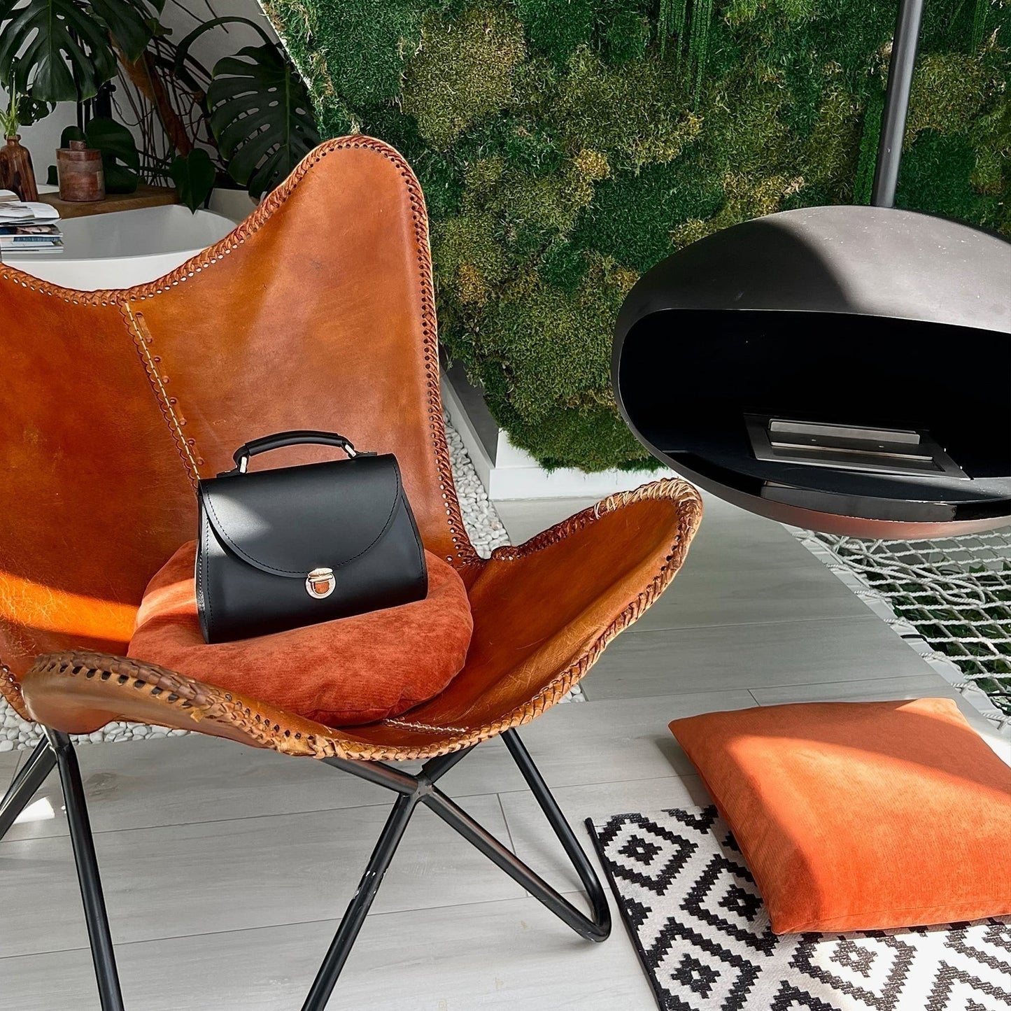 Black Leather Bag for Women - Pache Taistra - Pache