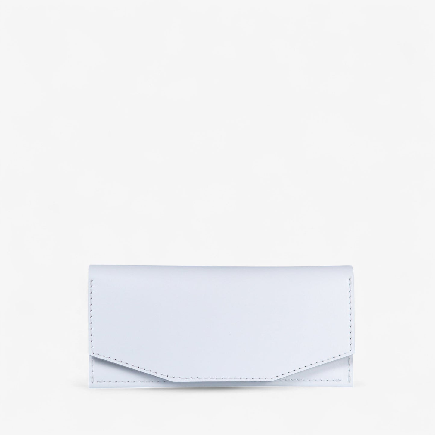 White handmade leather wallet for women, slim minimalist design, Beyra by Pache