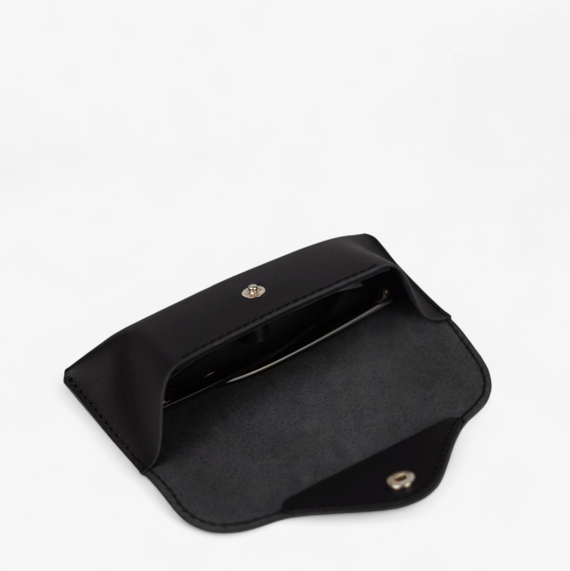 Black Leather Glasses Case with Clasp - Pache Vista - Pache